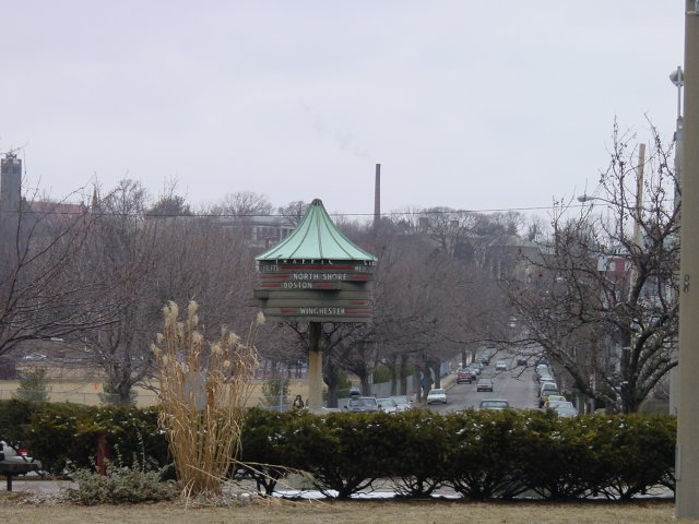 An orientation thinggy at a roundabout in Somerville, MA, US